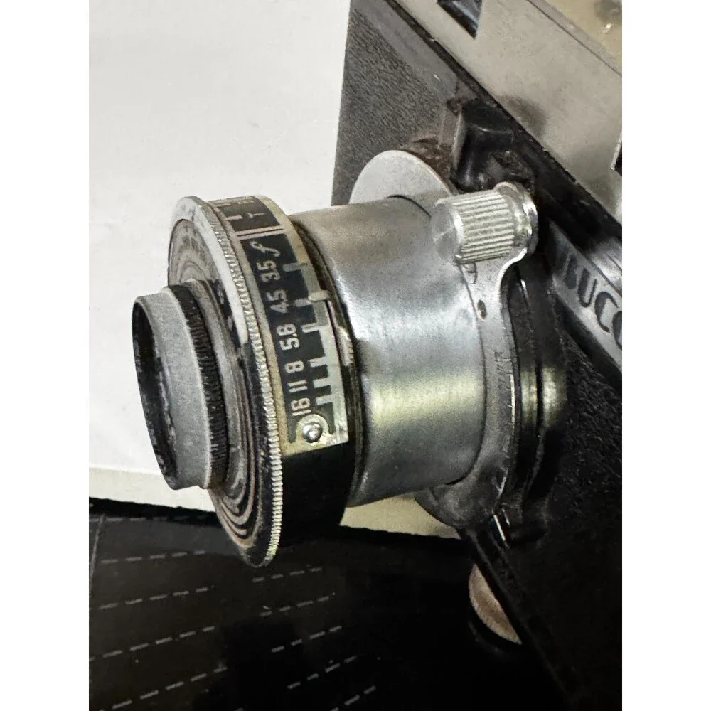 Universal Camera Company Buccaneer 35mm Film camera Untested